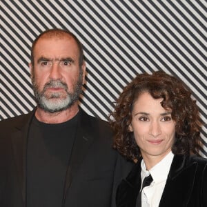 Eric Cantona a voulu adresser ses pensées aux proches de cet ancien footballeur et activiste
Eric Cantona avec sa femme Rachida Brakni - Dîner de gala annuel de la société des amis du Centre Pompidou "Black & White" au centre national d'art et de culture Georges-Pompidou à Paris, France, le 10 avril 2018. © Coadic Guirec/Bestimage