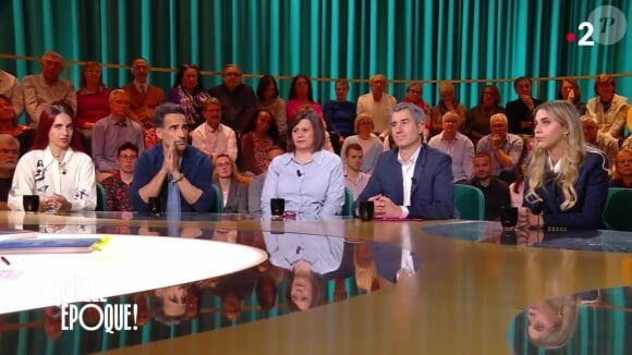 François Ruffin et Sarah Saldmann - Capture d'écran de l'émission "Quelle époque !" sur France 2, numéro du 9 novembre 2024