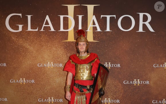 Légionnaire - Avant-première du film "Gladiator 2" au cinéma Pathé Palace à Paris le 10 novembre 2024. © Coadic Guirec / Bestimage  Premiere of the movie ‘Gladiator 2’ at the Pathé Palace cinema in Paris on 10 November 2024. 