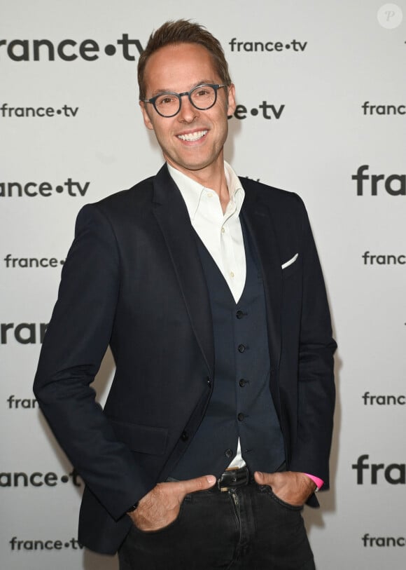 Damien Thévenot au photocall pour la conférence de presse de rentrée de France TV à la Grande Halle de la Villette à Paris, France, le 6 juillet 2022. © Coadic Guirec/Bestimage