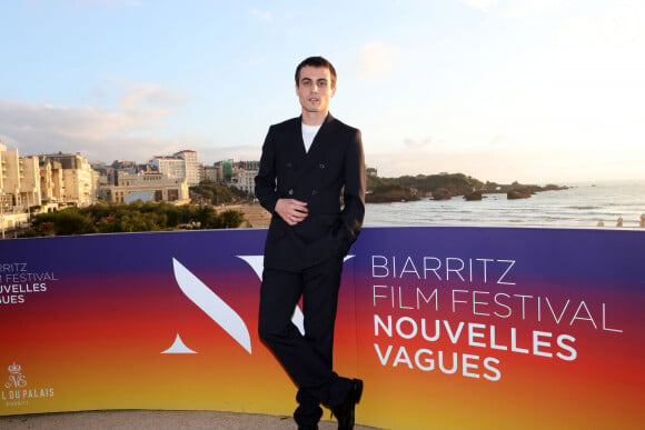 Il déplore ainsi l'absence de Julien de Saint-Jean dans cette liste, alias Andréa dans "Le Comte de Monte-Cristo"
Julien de Saint-Jean, le 21 juin 2024, à L'Hôtel du Palais à Biarritz lors du Biarritz Film Festival - Nouvelles Vagues 2024. © Jean-Marc Lhomer / Bestimage