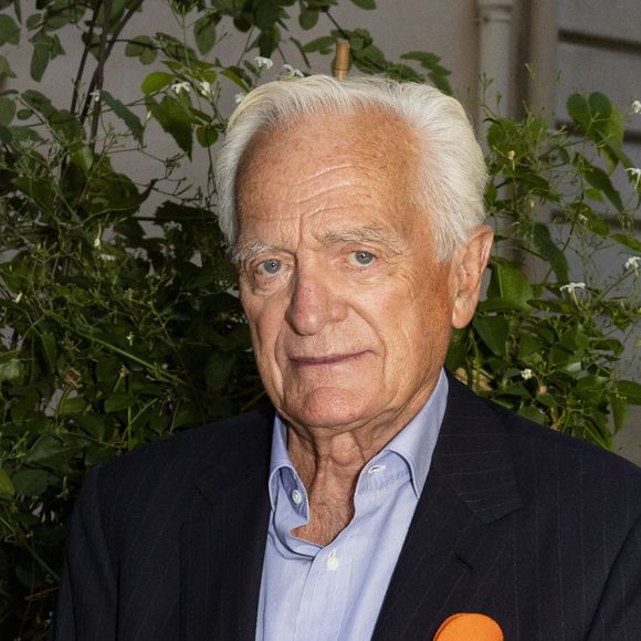 Exclusif - Philippe Labro - G.Idoux a rendu hommage au personnel soignant de l'APHP (Assistance Publique - Hôpitaux de Paris) en invitant en particulier des équipes de la Pitié-Salpétrière dans son restaurant "Le Récamier" à Paris, le 7 septembre 2020. © Jack Tribeca/Bestimage