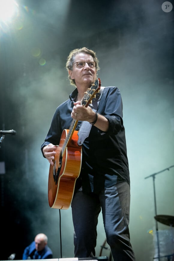 Francis Cabrel se produit en concert au Paléo Festival de Nyon, en Suisse, le 21 juillet 2016. Photo par Loona/ABACAPRESS.COM