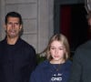 La fille de Victoria et David Beckham a seulement 13 ans, mais déjà des ambitions
 
David and Victoria Beckham à Paris avec Harper Seven, Cruz Beckham et sa copine Jackie Apostel pendant la Fashion Week.