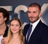 Il s'agirait de H7B Limited. H7B comme Harper Seven Beckham, le nom complet de sa fille
 
David Beckham et sa famille à l'avant-première du documentaire Beckhamà Londres.