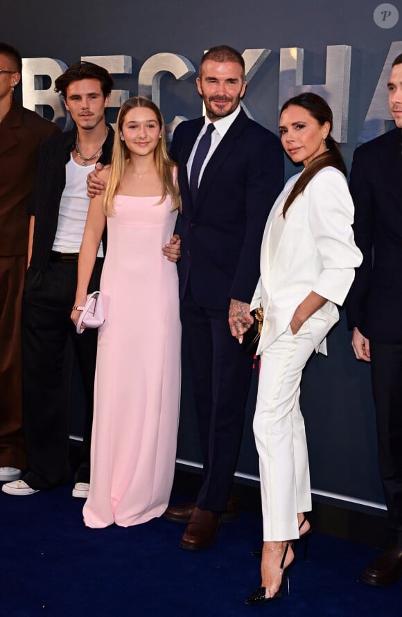 David Beckham et sa famille à l'avant-première du documentaire Beckhamà Londres.