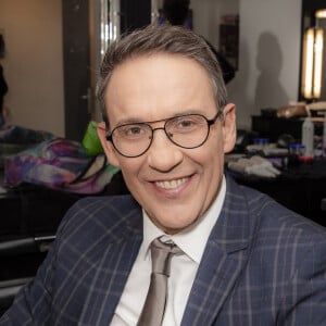 Exclusif - Julien Courbet - Backstage de l'enregistrement de l'émission "Touche Pas à Mon Poste (TPMP)", présentée par Cyril Hanouna et diffusée sur C8 le 14 décembre 2020 © Jack Tribeca / Bestimage