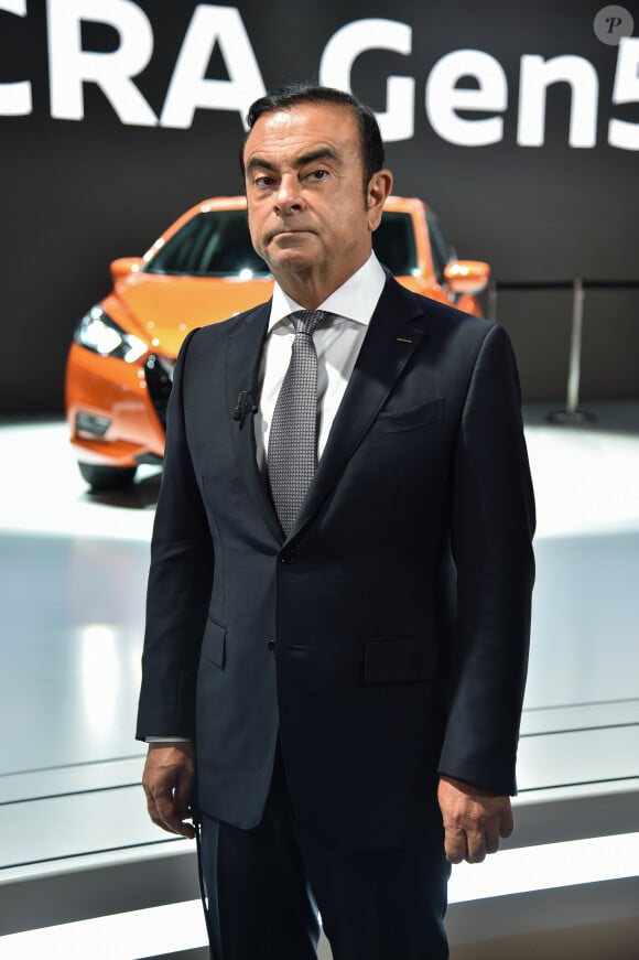 A savoir Carlos Ghosn
Carlos Ghosn, PDG de Renault et Nissan - Illustrations au Mondial de l'Automobile 2016 au Parc des Expositions de la Porte de Versailles à Paris le 29 septembre 2016. © Lionel Urman / Bestimage