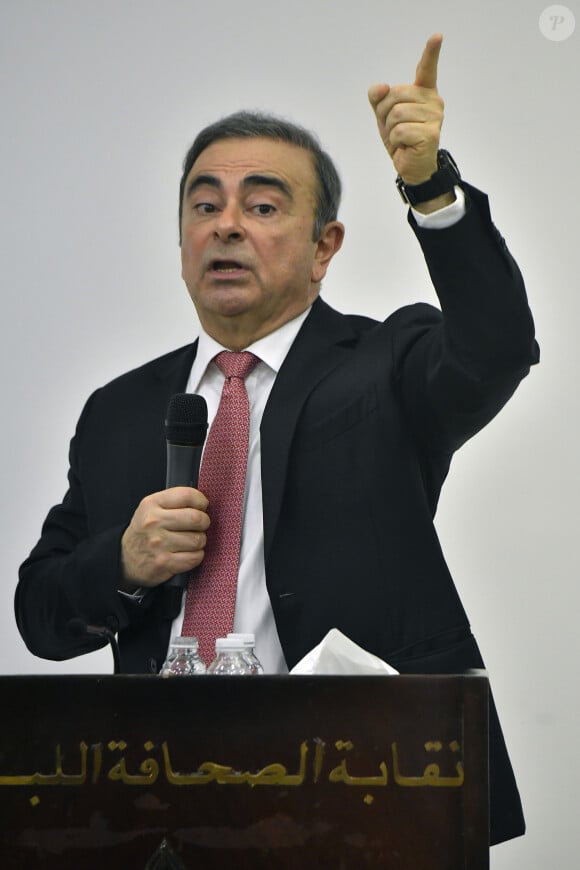 Info - La justice française émet un mandat d'arrêt international contre Carlos Ghosn - Conférence de presse de Carlos Ghosn à Beyrouth après son évasion du Japon le 8 janvier 2020. © Dar Al Mussawir / Panoramic / Bestimage 