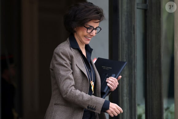 Le ministre de la culture, Rachida Dati à la sortie du conseil des ministres, au palais de l'Elysée, à Paris, le 13 novembre 2024. © Stéphane Lemouton / Bestimage 