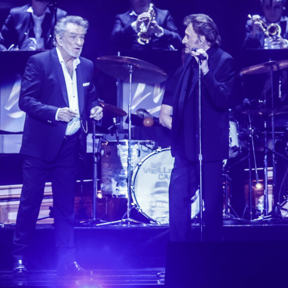 Exclusif - Eddy Mitchell, Johnny Hallyday et Jacques Dutronc - Premier concert "Les Vieilles Canailles" au stade Pierre Mauroy à Lille. Le trio sera en concert à Paris à l'Accorhotels Arena Popb Bercy le 24 juin, et sera retransmis en direct sur TF1 en Prime Time. Lille, le 10 juin 2017 © Andred / Bestimage  Exclusive - Special Price - No Web No Blog pour Belgique et Suisse 