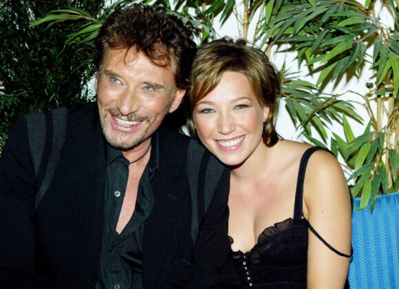 L'occasion pour la femme de Raphaël Lancrey-Javal et maman de Léo (né en 2020) de revenir sur les traces de son célèbre papa Johnny Hallyday qui adorait cette ville
Archives : Johnny Hallyday et sa fille Laura Smet