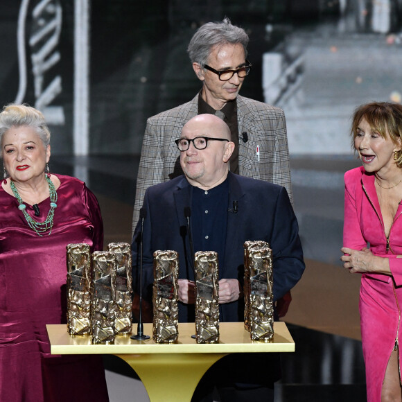 Depuis la mort de Michel Blanc, les acteurs du Splendid pleurent la mort de leur ami
Le réalisateur et acteur français Michel Blanc, l'actrice française Marie-Anne Chazel, l'acteur français Thierry Lhermitte et l'actrice française Josiane Balasko lors de la 46e édition de la cérémonie des César du cinéma à l'Olympia à Paris, France. Photo par Dominique Charriau/Pool/ABACAPRESS.COM