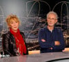 Thierry Lhermitte, Gérard Jugnot et Marie-Anne Chazel sur le plateau de "20h30 Le Dimanche" face à Laurent Delahousse.