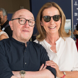 Exclusif - Michel Blanc, Françoise Rochefort - Tente VIP - Longines Paris Eiffel Jumping au Champ de Mars à Paris, le 6 juillet 2019. © Luc Castel/Bestimage 