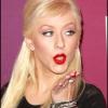 Christina Aguilera lève le voile sur Not myself tonight, le premier extrait de son quatrième album Bionic.
