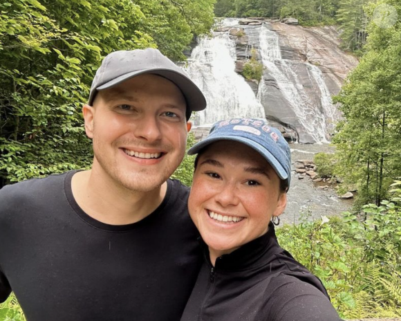 Emila Torello, sa fiancée, a tenu à lui rendre un bel hommage sur Instagram. "Paul, tu étais mon âme sœur, mon futur mari, mon roc et mon avenir. (…) Tu as été emporté trop tôt, dans une bataille que tu as menée courageusement, sans faille", a-t-elle écrit.

Instagram @emiliatorello