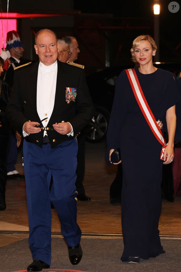 Le prince Albert II de Monaco et la princesse Charlene durant la traditionnelle soirée de la Fête Nationale Monégasque au Grimaldi Forum à Monaco, le 19 novembre 2024. La Famille Princière et leurs convives ont assisté à un opéra en 4 actes "La Bohême". © JC VINAJ / Pool Monaco / Bestimage