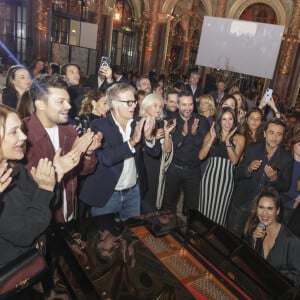 Voilà une bonne décennie que cette célèbre animatrice a quitté les plateaux télévisés.
Exclusif - Daniela Lumbroso, Kev Adams, Franck Dubosc, Joyce Jonathan, Christophe Beaugrand - Personnalités au Gala pour les 10 ans de l'association "Princesse Margot", présenté par C.Beaugrand, à Paris. © Jack Tribeca / Bestimage