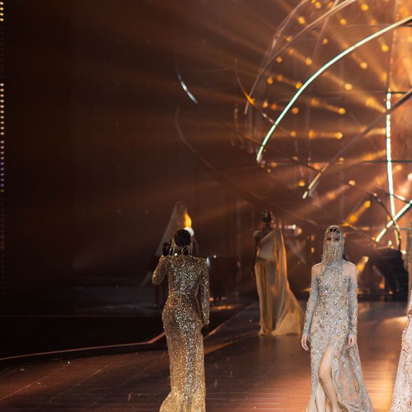 Concert de Celine Dion au défilé anniversaire Elie Saab "1001 Seasons of Elie Saab" à l'espace "The Venue" à Riyad, Arabie saoudite le 13 novembre 2024.© Tiziano Da Silva / Bestimage