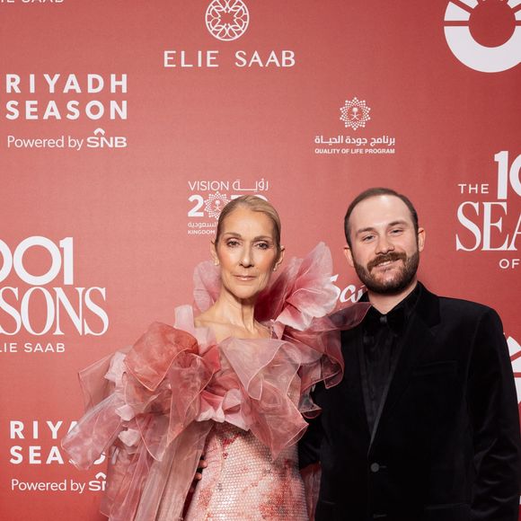 Celine Dion et son fils René-Charles Angélil au photocall du défilé anniversaire Elie Saab "1001 Seasons of Elie Saab" à l'espace "The Venue" à Riyad, Arabie saoudite le 13 novembre 2024. © Tiziano Da Silva / Bestimage