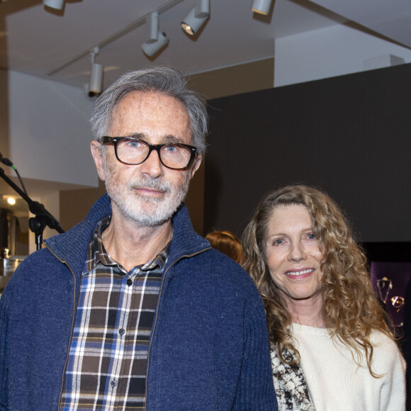 Ses enfant éprouvent un désintérêt pour les études comme il l'a révélé à nos confrères.

 
Exclusif - Thierry Lhermitte et sa femme Hélène - Soirée privée pour le lancement de la collaboration de la marque Nathalie Blanc avec Lorenz Bäumer à Paris le 28 novembre 2019. © Pierre Perusseau/Bestimage 