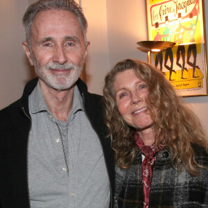 "Je dois avouer que les études ne sont pas vraiment leur truc non plus."

Exclusif - Thierry Lhermitte et sa femme Hélène - People à la représentation de la pièce de théâtre "Fleurs de soleil" au théâtre Antoine à Paris, France, le 16 mars 2023. © Bertrand Rindoff/Bestimage 