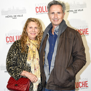 Thierry Lhermitte a évoqué ses trois enfants Astrée, Victor et Louise, fruits de son amour avec son épouse Hélène Aubert
Thierry Lhermitte et sa femme Hélène - Vernissage presse de l'exposition "Coluche" à l'Hôtel de Ville de Paris