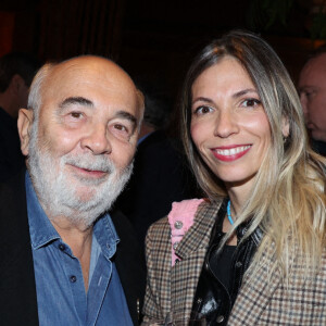 Patricia Campi et Gérard Jugnot ont pris la pose lors de la soirée de lancement du livre du Splendid intitulé "Le Splendid par Le Splendid". 
Exclusif - Gerard Jugnot et sa femme Patricia Campi au lancement du livre du Splendid intitulé "Le Splendid par Le Splendid" au Buddha Bar à Paris, France.