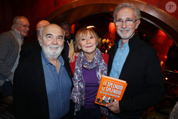 La joyeuse bande n'était hélas pas au complet puisque Josiane Balasko et Christian Clavier n'ont pas pu se libérer. 
Exclusif - Gerard Jugnot, Marie-Anne Chazel et Thierry Lhermitte au lancement du livre du Splendid intitulé "Le Splendid par Le Splendid" au Buddha Bar à Paris, France, le 20 novembre 2024.