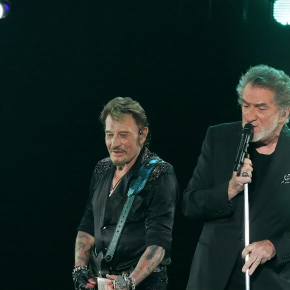 Exclusif - Eddy Mitchell - Johnny Hallyday en duo pour son 2eme concert de la tournee "Born Rocker Tour" au POPB de Bercy a Paris. Le 15 juin 2013