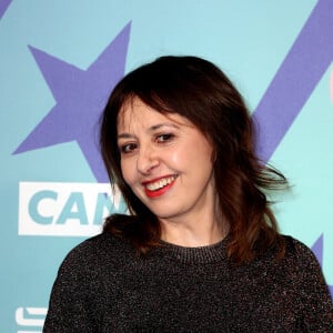 Valérie Bonneton au photocall des arrivées de la cérémonie de clôture du 27ème Festival International du Film de Comédie de l'Alpe d'Huez, France, le 20 janvier 2024. © Dominique Jacovides/Bestimage 