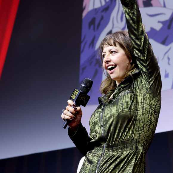 La Présidente, Valérie Bonneton, Finnegan Oldfield - Cérémonie d'ouverture du 27ème Festival International du Film de Comédie de l'Alpe d'Huez le 15 Janvier 2024. © Dominique Jacovides/Bestimage 