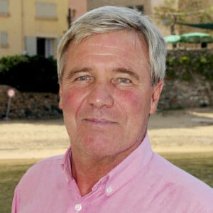 Le journaliste français Bruno Masure pose lors du 7ème Festival de la Fiction TV, à Saint Tropez, France, le 16 septembre 2005. Photo par Gerald Holubowicz/ABACAPRESS.COM