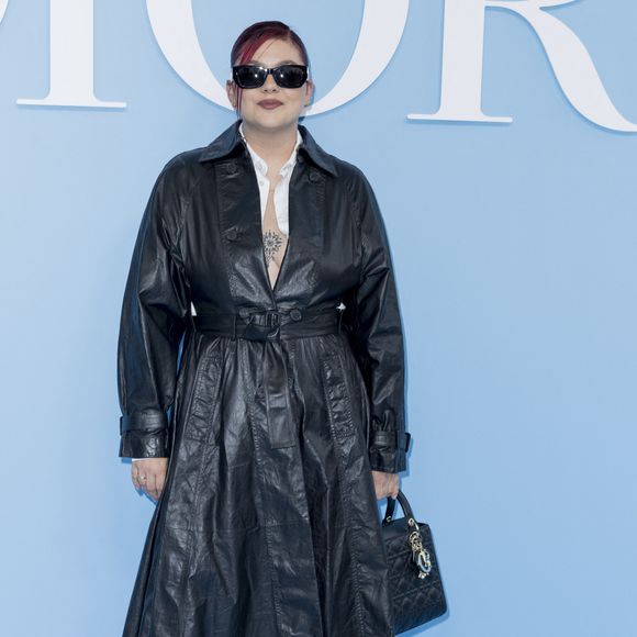 "J'ai eu cinq minutes pour trouver mon nom de scène, et c'est à elle que j'ai pensé", a confié la maman d'Esmée.
Louane au photocall du défilé de mode féminine Dior printemps-été 2025 lors de la Fashion Week de Paris (PFW), à Paris, France, le 24 septembre 2024. © Olivier Borde/Bestimage 