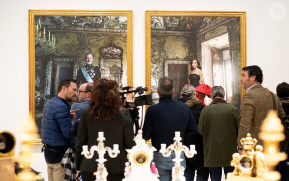 La Banque d'Espagne (Banco de España) a présenté aux médias les nouvelles images étonnantes du roi Felipe VI et de la reine Letizia d'Espagne, prises par la photographe Annie Leibovitz, à Madrid, Espagne, le 25 novembre 2024. © Yasky Lalo/Bestimage 