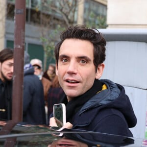 Exclusif - Le chanteur Mika à la sortie des studios de RTL à Paris, France, le 11 décembre 2023.