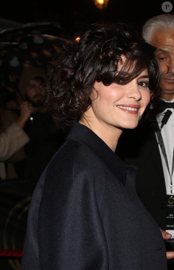 Un phénomène qu'elle a réussi à calmer en stoppant le cinéma pendant plusieurs années et en développant ses autres talents, notamment celui de la photo
Audrey Tautou à l'arrivée de la 11ème cérémonie des Globes de Cristal au Lido à Paris le 30 janvier 2017. © Bestimage 