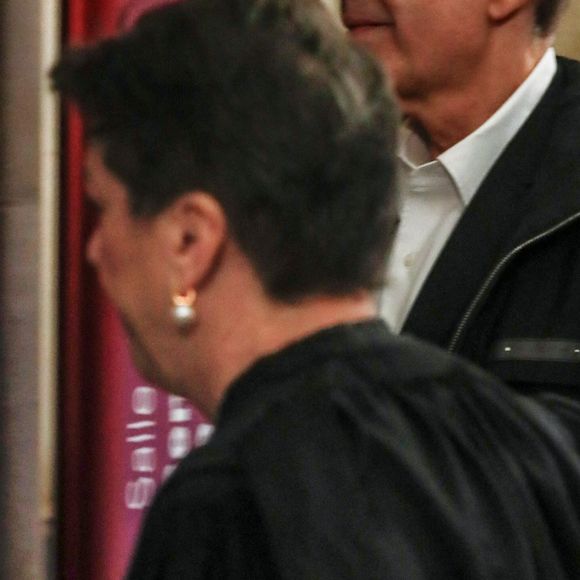 L'animateur et producteur de télévision français Jean-Marc Morandini arrive avec son avocate Florence Rault au palais de justice de Paris, France, le 27 novembre 2024, avant une audience de son procès en appel pour "corruption de mineurs" sur trois adolescents entre 2009 et 2016. © Christophe Clovis/Bestimage 
