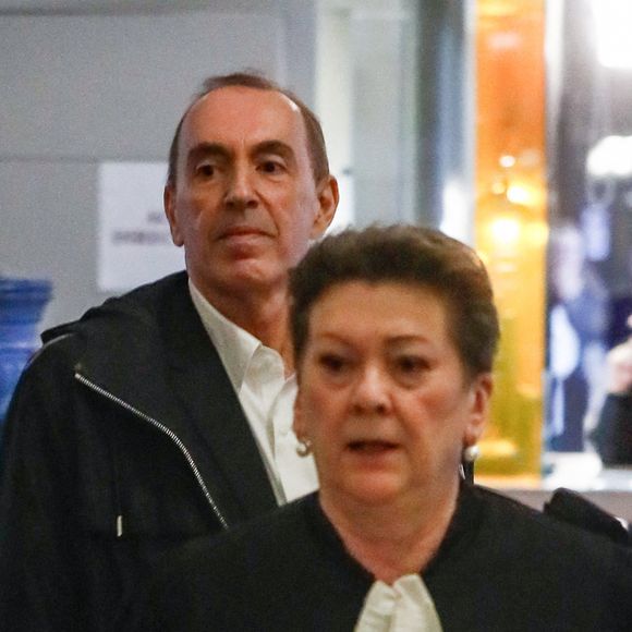 L'animateur est apparau très amaigri le 27 novembre avant une audience de son procès en appel pour "corruption de mineurs" sur trois adolescents entre 2009 et 2016
L'animateur et producteur de télévision français Jean-Marc Morandini arrive avec son avocate Florence Rault au palais de justice de Paris, France, le 27 novembre 2024, avant une audience de son procès en appel pour "corruption de mineurs" sur trois adolescents entre 2009 et 2016. © Christophe Clovis/Bestimage 