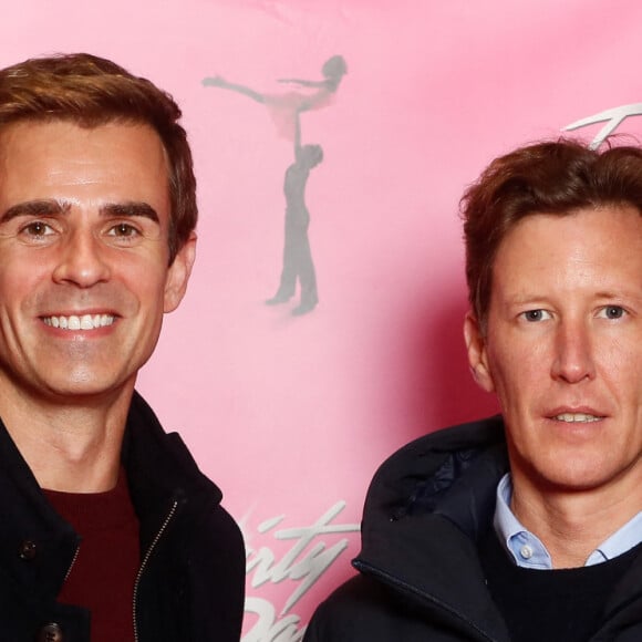 Exclusif - Jean-Baptiste Marteau et son compagnon Jean de Reynal - Photocall du spectacle "Dirty Dancing" au Dôme de Paris. Le 27 novembre 2024 © Christophe Clovis / Bestimage