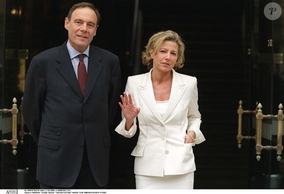 Archives - Mariage de Claire Chazal et Xavier Couture à la mairie du 7e arrondissement de Paris.