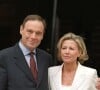 Pour l'occasion, Claire Chazal portait un superbe tailleur blanc
 
Archives - Mariage de Claire Chazal et Xavier Couture à la mairie du 7e arrondissement de Paris.