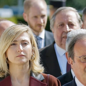 Julie Gayet et Francois Hollande à Tulle le 10 juin 2024 © Jean-Marc Haedrich/Pool/Bestimage