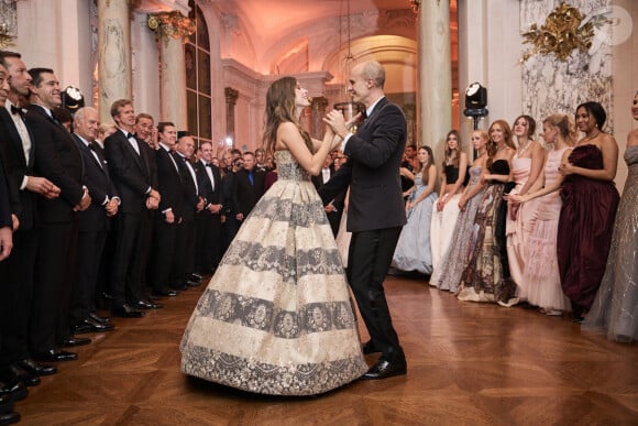 Exclusif - Edoardo Ponti et sa fille Lucia Sofia Ponti, petite fille de S.Loren (Giorgio Armani) - Le Bal 2024 à l'hôtel Shangri-La Paris le 30 Novembre 2024 © Le Bal / Moreau / Borde / Bestimage Les partenaires du Bal : Shangri-La Paris, l'hôtel du Bal V MUSE Jewelry, le joaillier du Bal Carita, le partenaire beauté du Bal Laurent-Perrier, le champagne le Forum Culturel Mondial de Taihu Les charités du Bal : ARCFA – Association pour la Recherche en Cardiologie du Foetus à l'Adulte Hopital Necker-Enfants Malades Maria Fareri Children's Hospital