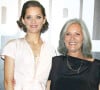 Elle a fait la rencontre d'une célèbre designeuse
Marion Cotillard et sa mère Niseema Theillaud, première du film "Public enemies".