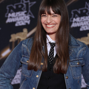  Une personne très proche d'elle avait un message à lui faire passer
Clara Luciani - Photocall de la 26ème édition des NRJ Music Awards au palais des festivals de Cannes, France, le 1er novembre 2024. © Guignebourg-Bebert/Bestimage 