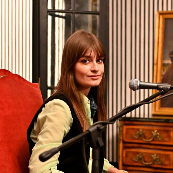 Exclusif - Clara Luciani en concert très privé organisé par la radio Kiss FM au Château de Crémat à Nice, France, le 10 janvier 2022.© Bruno Bebert/Bestimage 