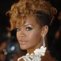 Rihanna, bientôt à Paris : Retour sur la carrière et les looks inimitables de la princesse de la Barbade !