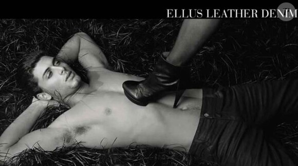 Jesus Luz, le toyboy de Madonna, est l'égérie de la marque Ellus Jeans : il pose dans des positions sexy aux côtés d'une charmante demoiselle.